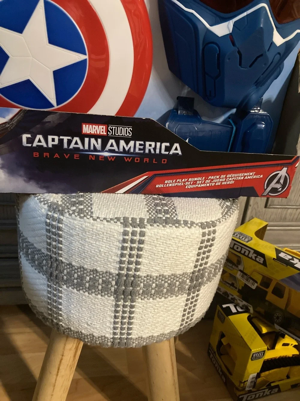 MARBLE Captain America Kids Role-Play Mask and Shield Set - Blue & Red